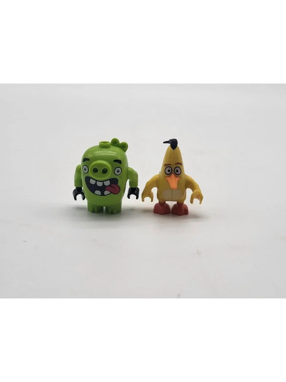 Lego Angry Birds Minifigures Green Piggy 1 Open Mouth Tongue and Yellow Chuck